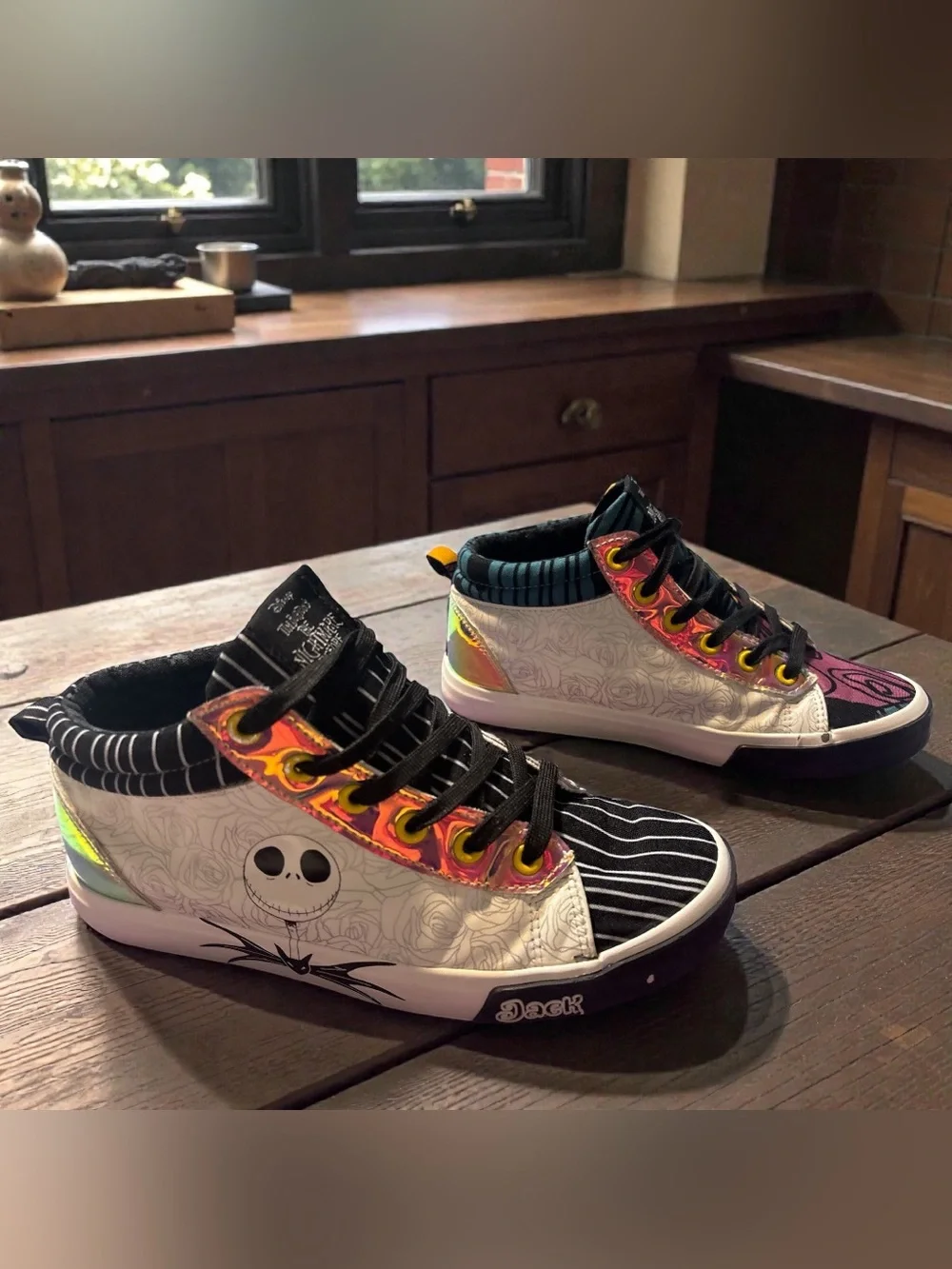 Disney Nightmare Before Christmas High-Top Sneakers Women’s Size 7